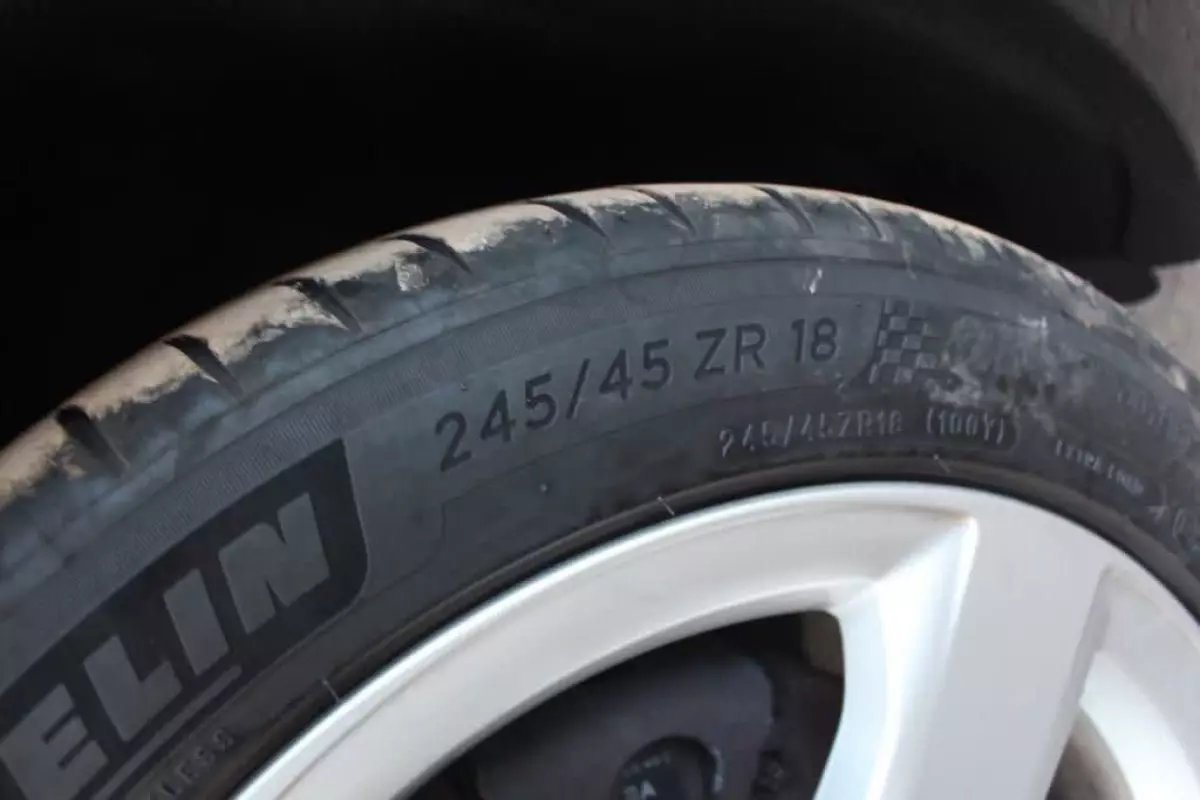 tyre0
