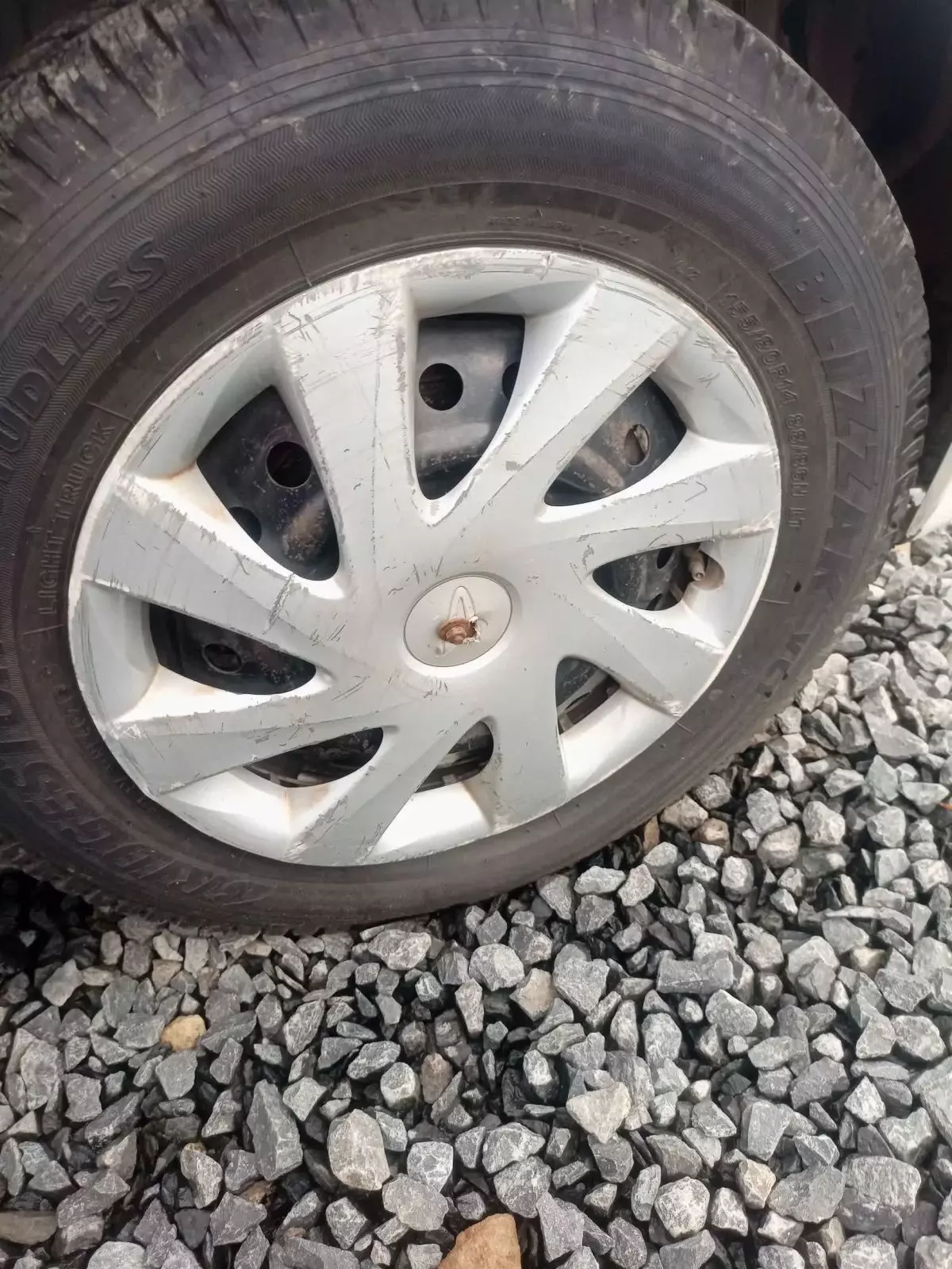 tyre3