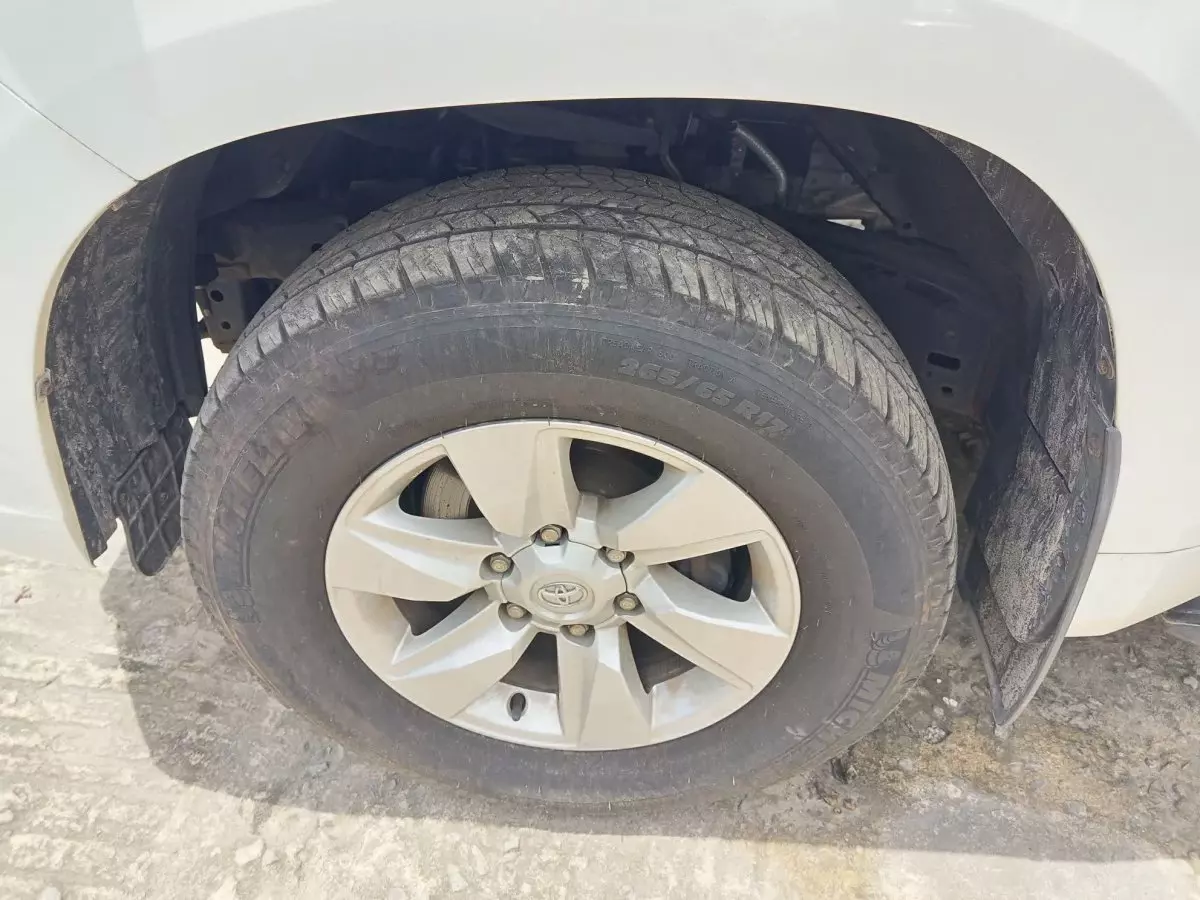 tyre0