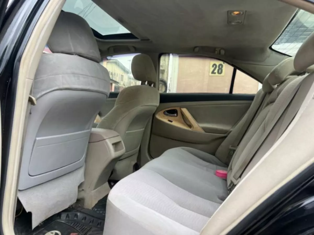 interiorBack