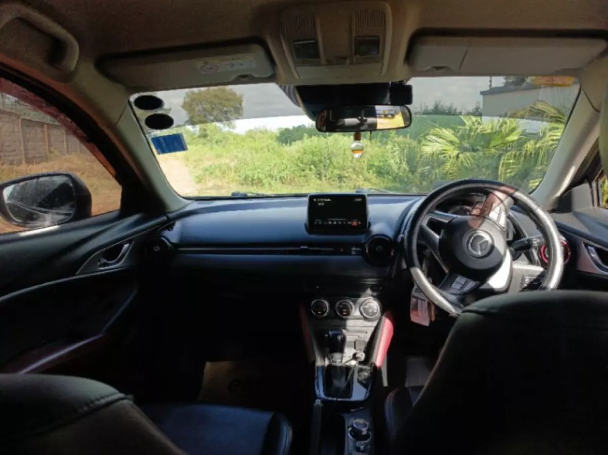interiorFront