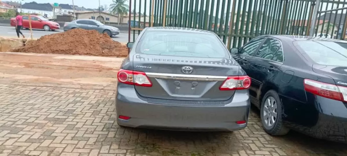 car Right Back