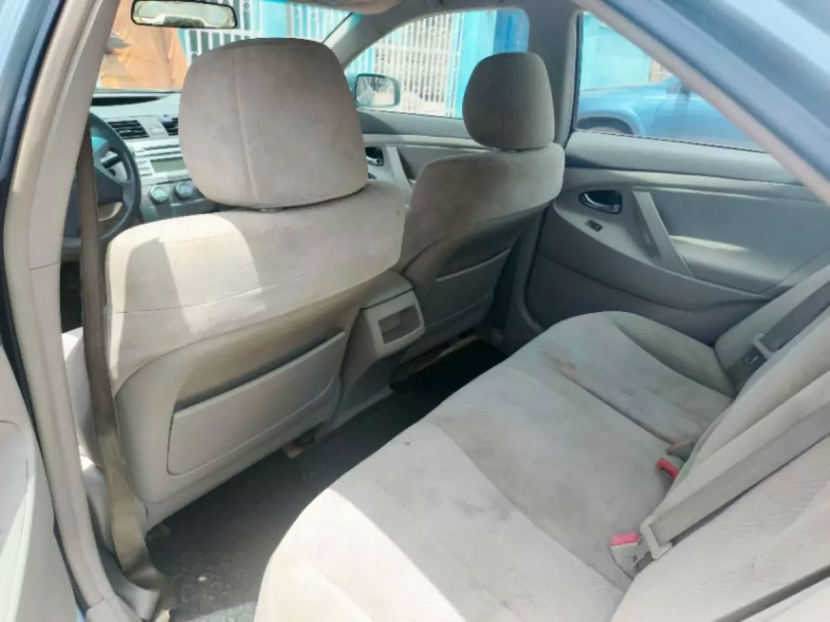 interiorBack