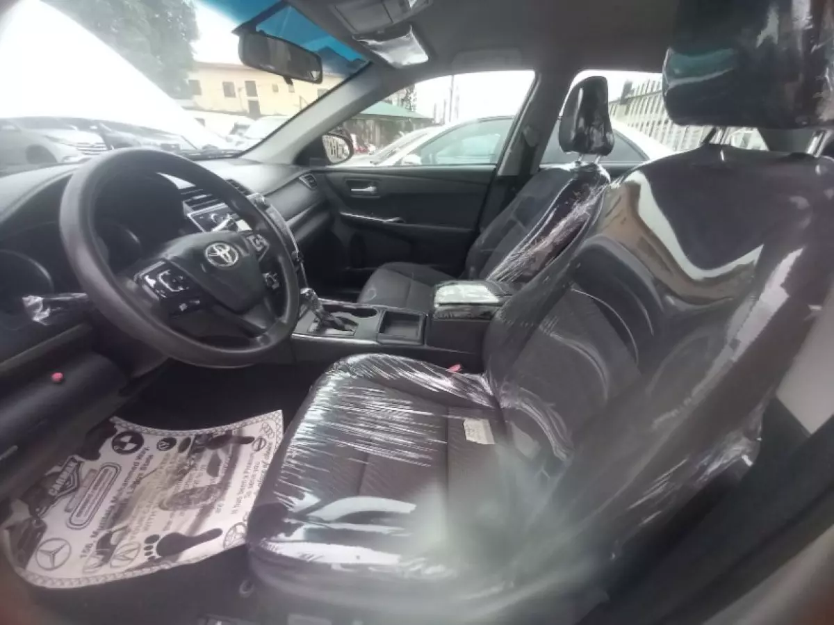 Toyota Camry - 2016