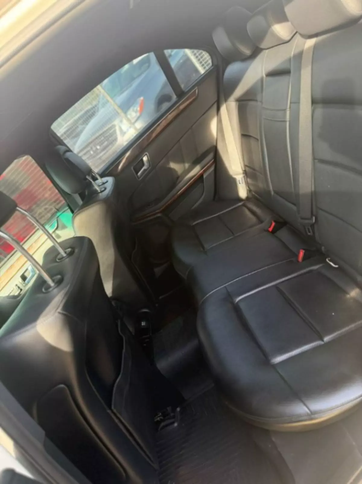 interiorBack