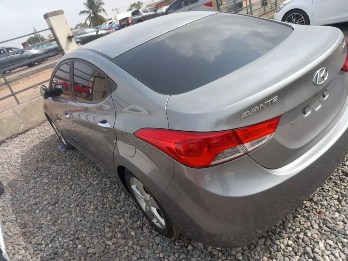 car Right Back