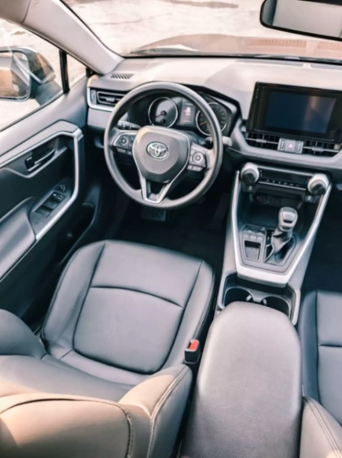 interiorFront
