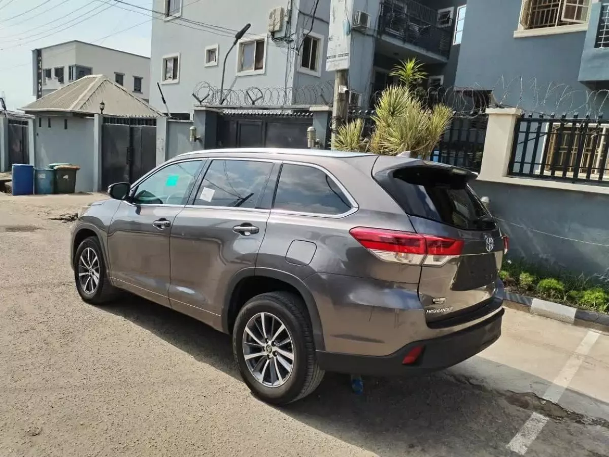 car Back