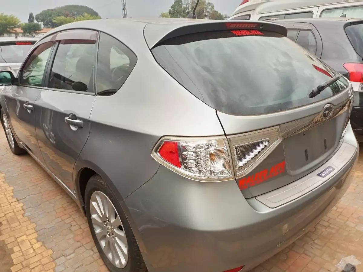 car Right Back