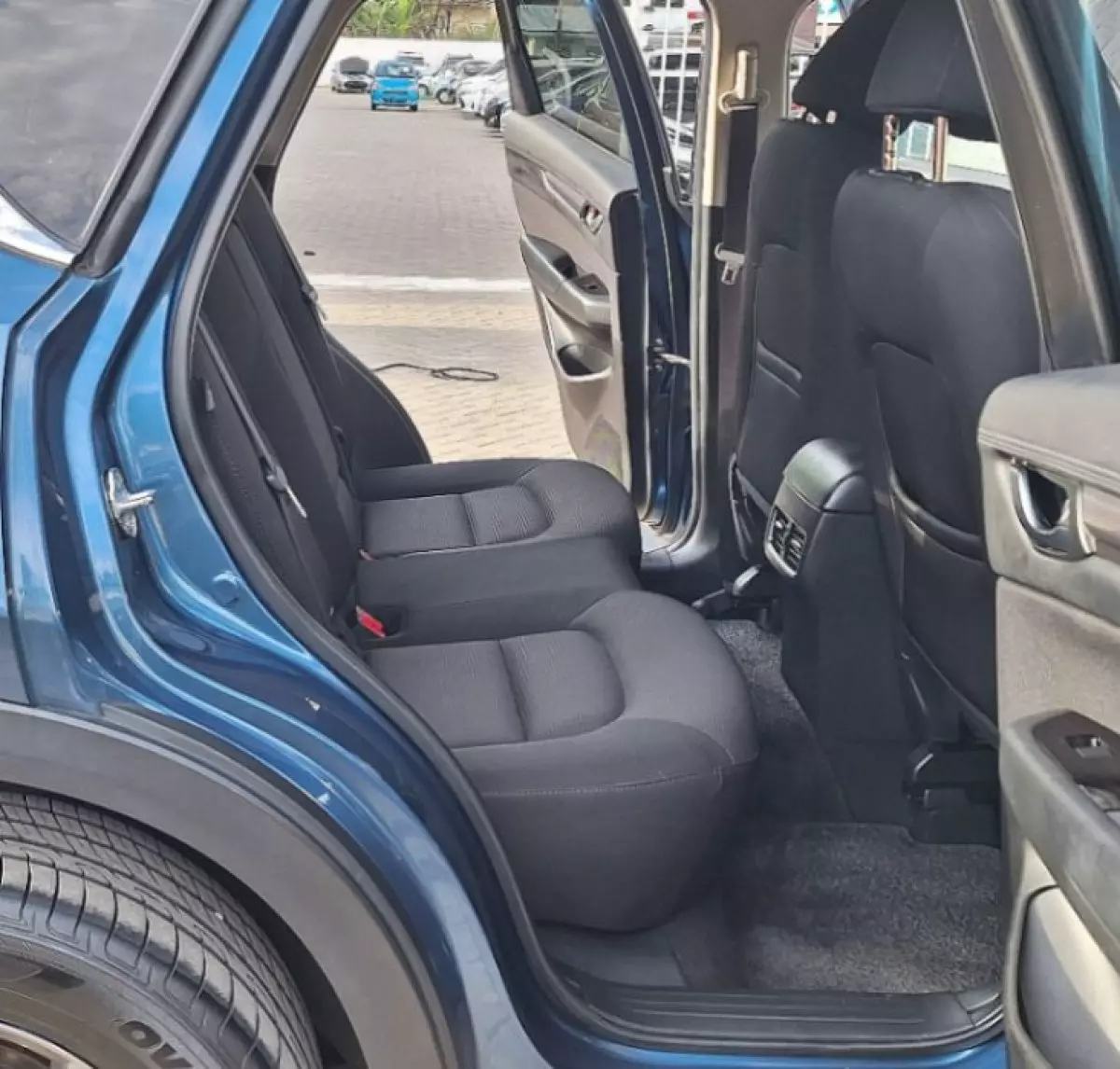 interiorBack