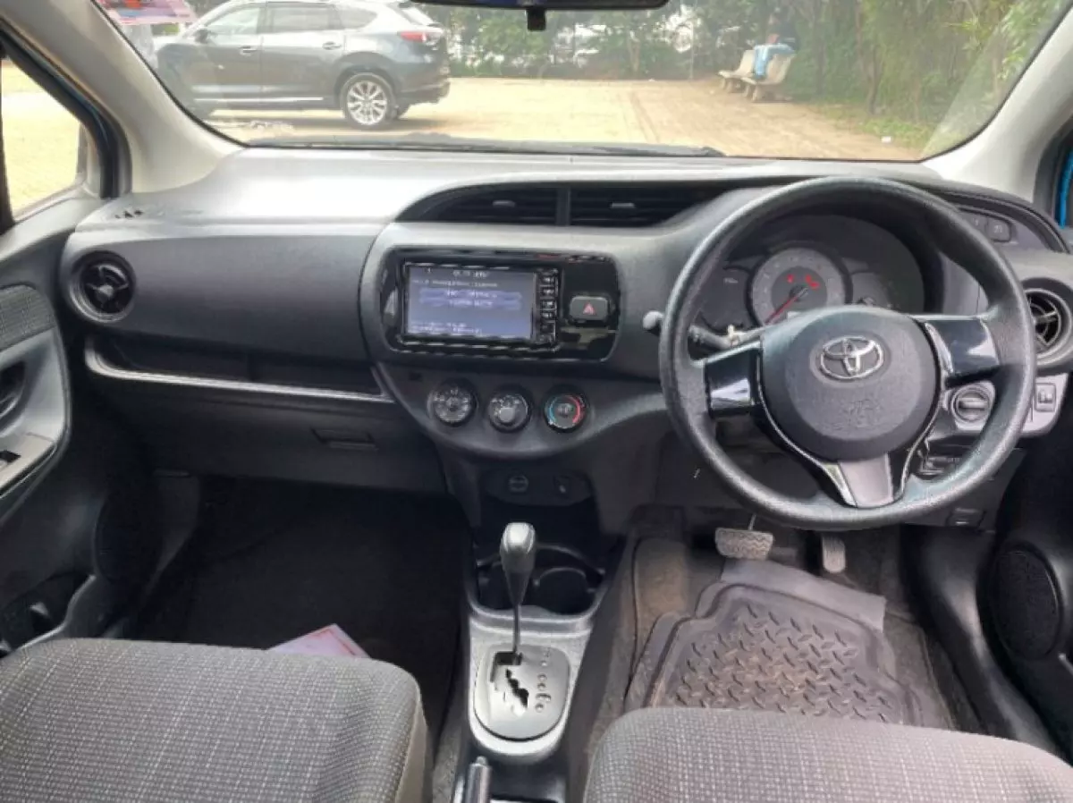 interiorFront
