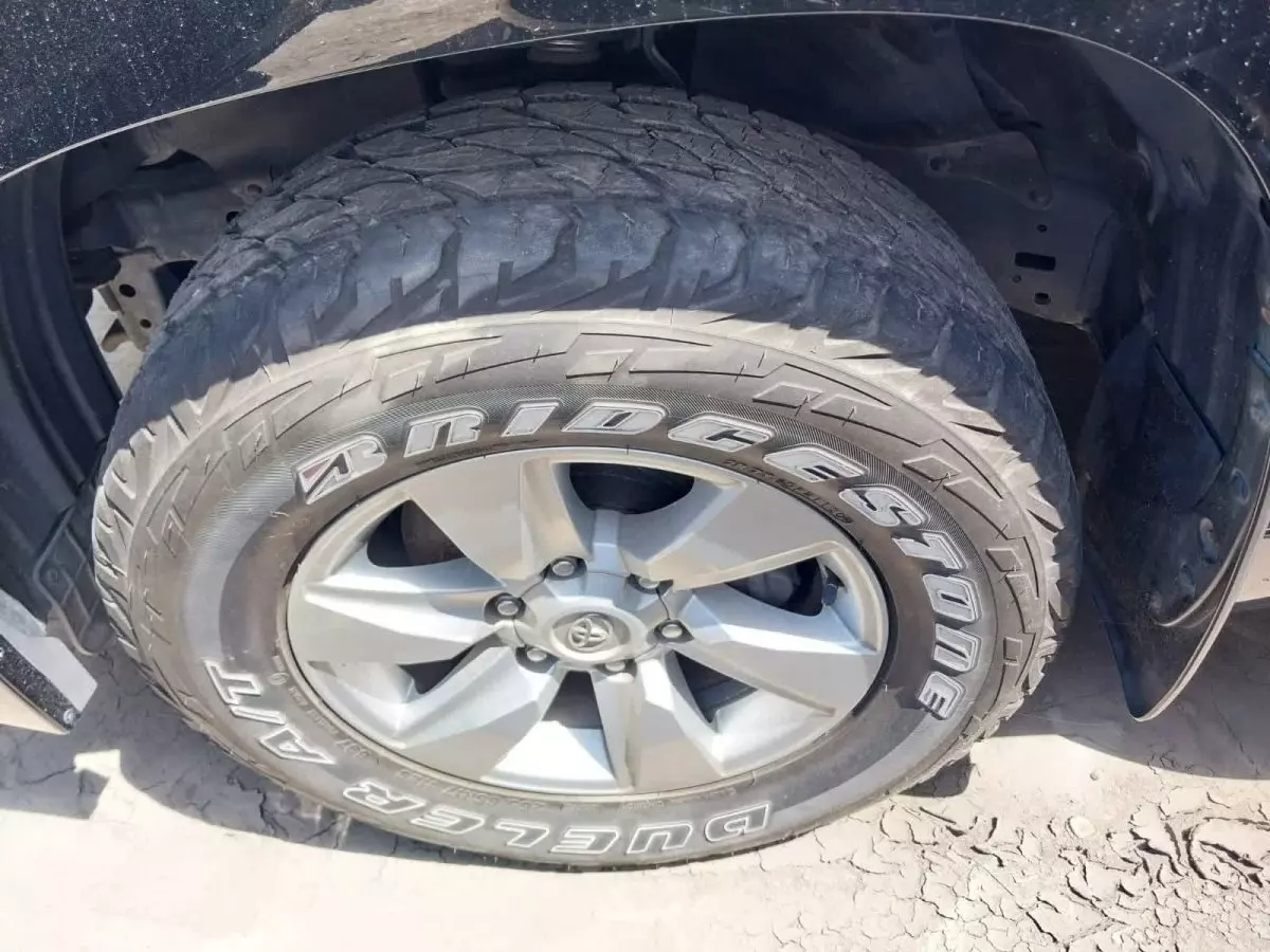 tyre0