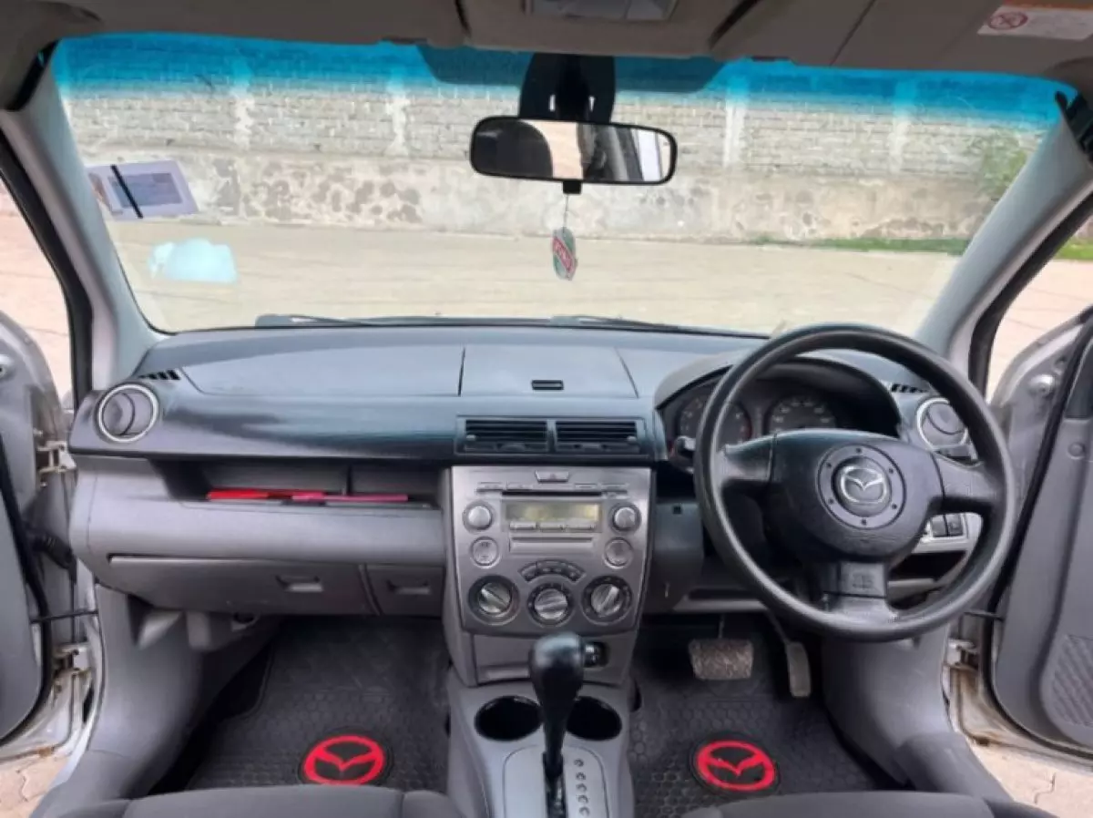 interiorFront
