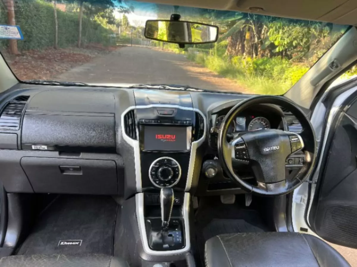 interiorFront