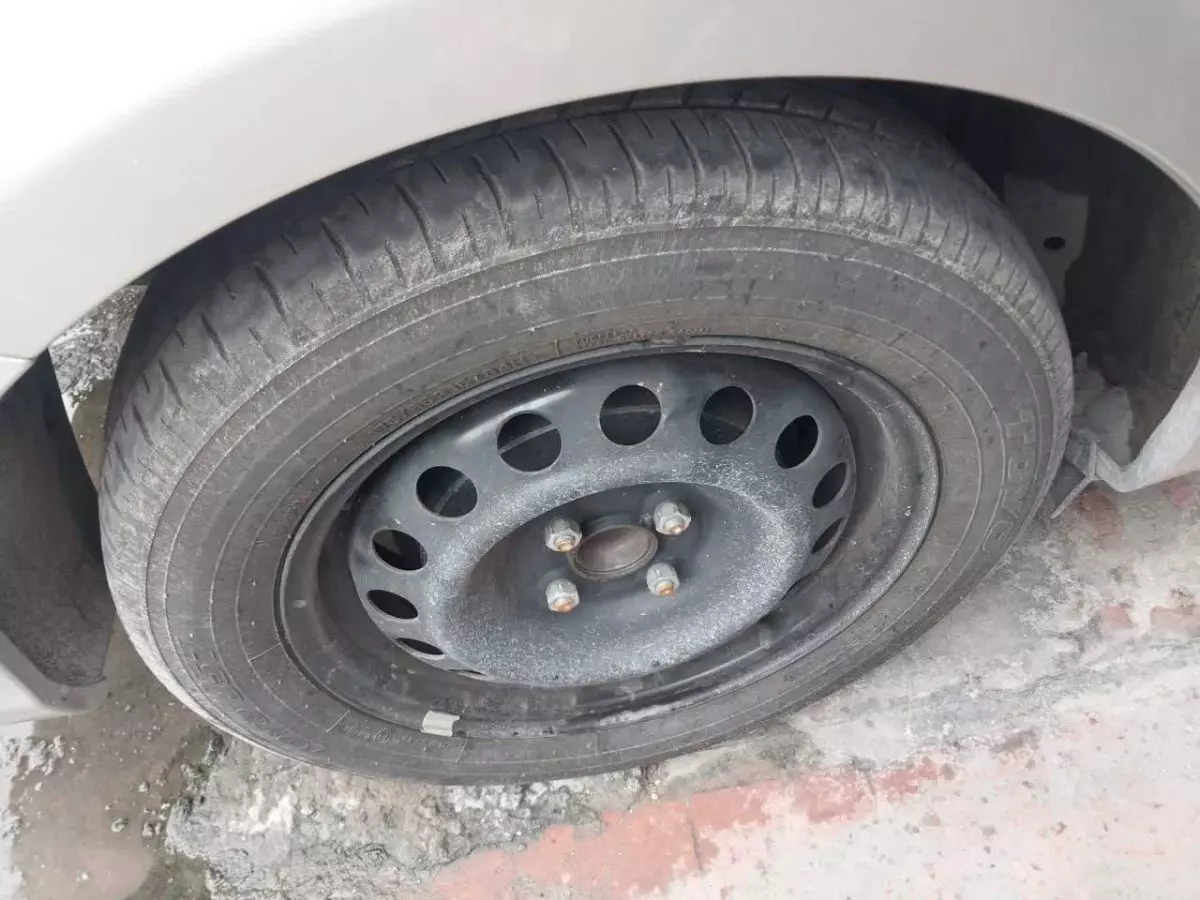 tyre3