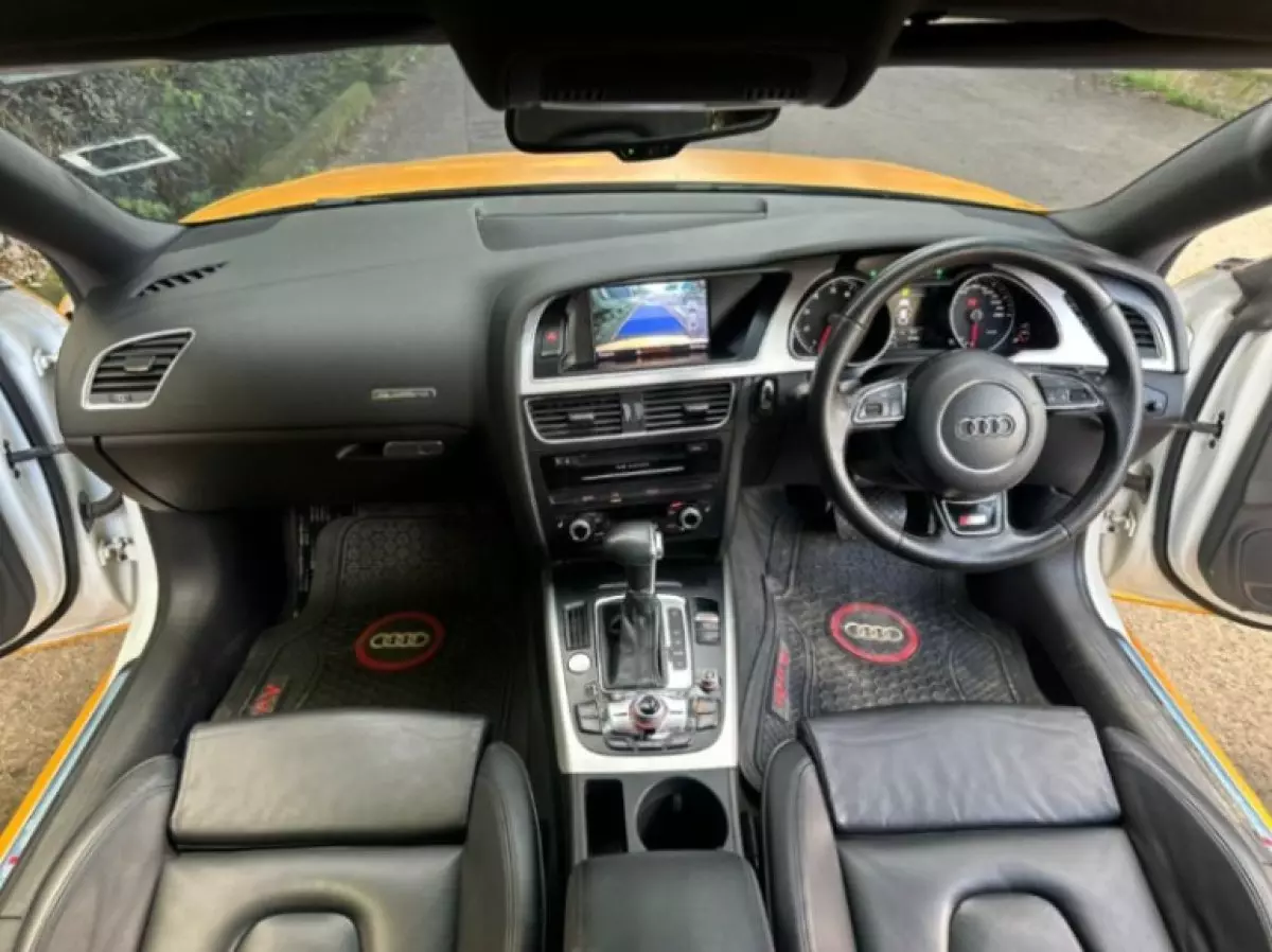 interiorFront