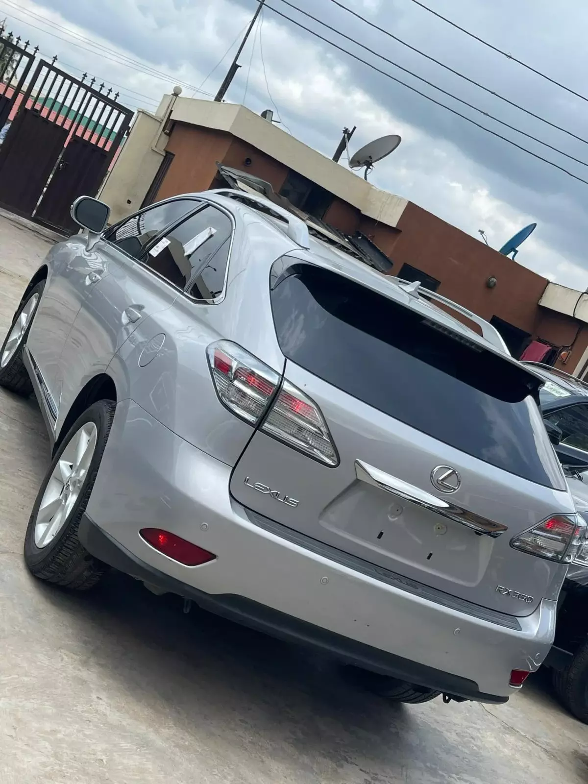 car Right Back