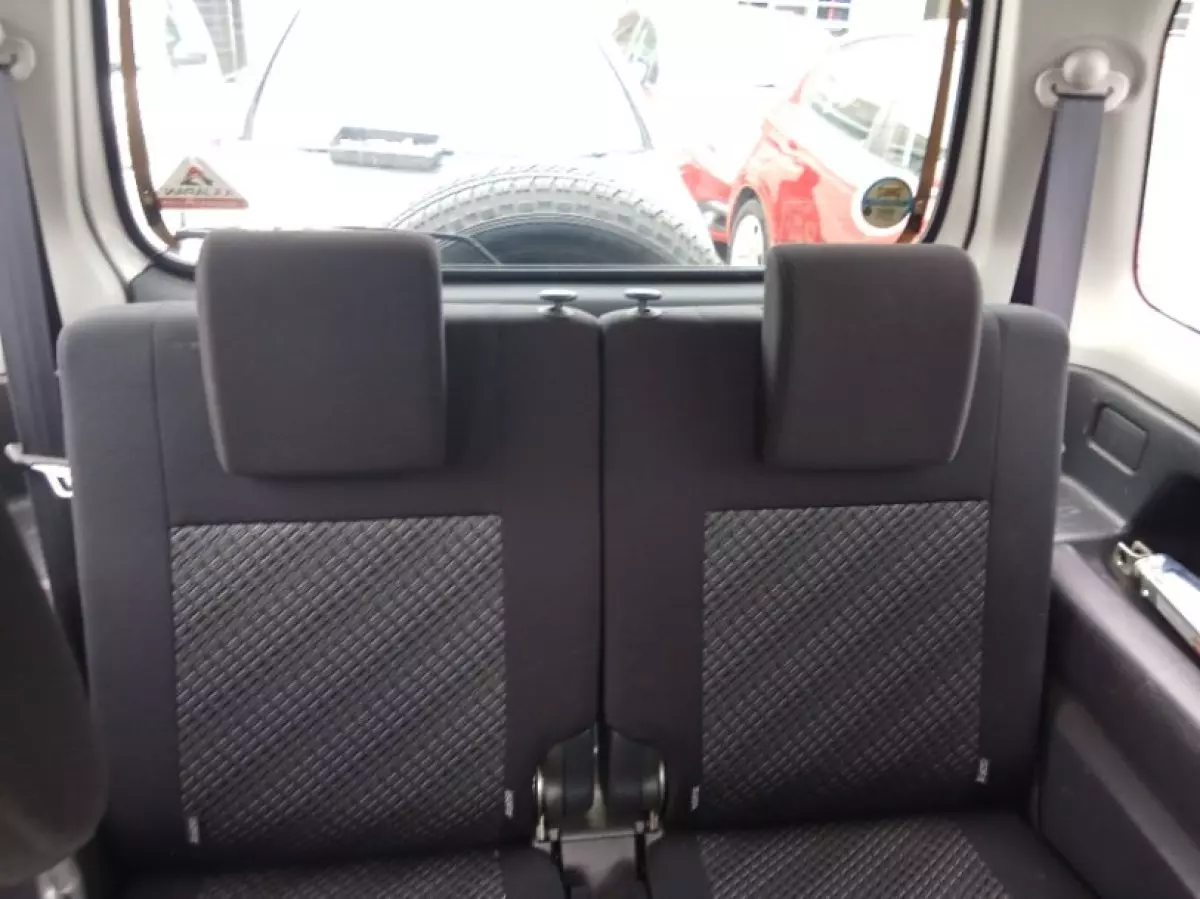 interiorBack