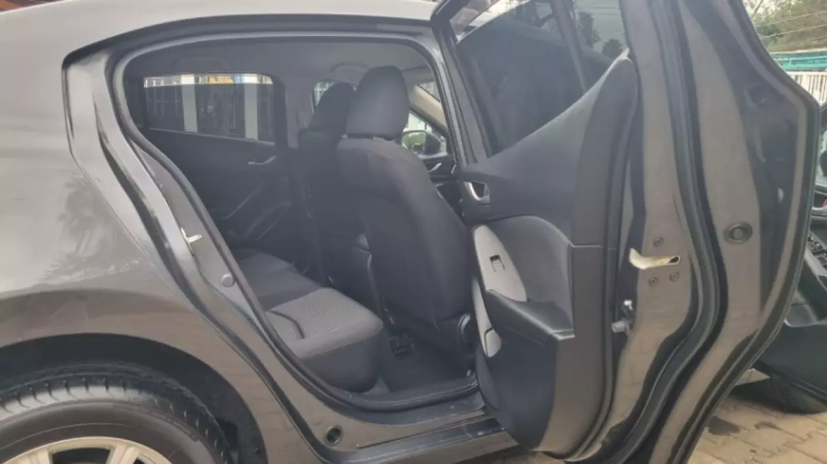 interiorBack