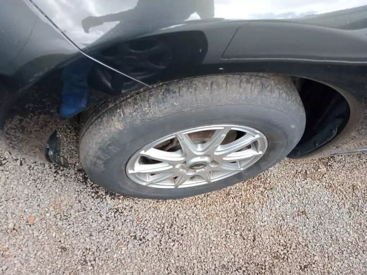 tyre0