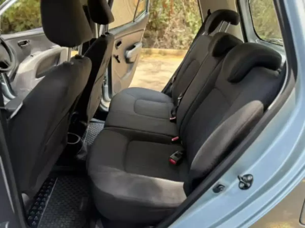 interiorBack