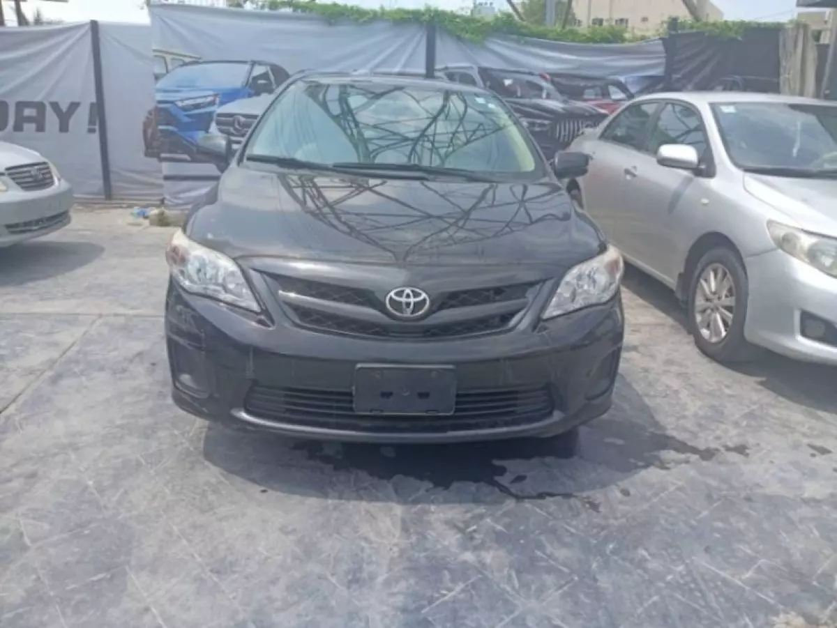 Toyota Corolla - 2012