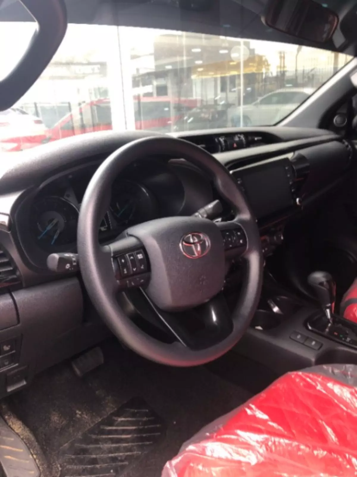 interiorFront