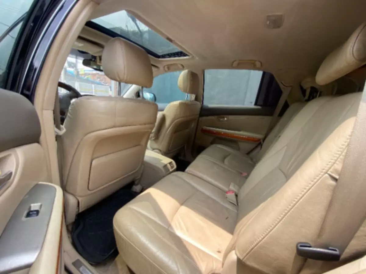 interiorBack