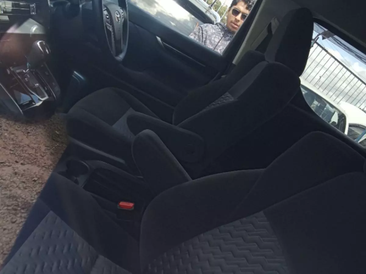 interiorBack
