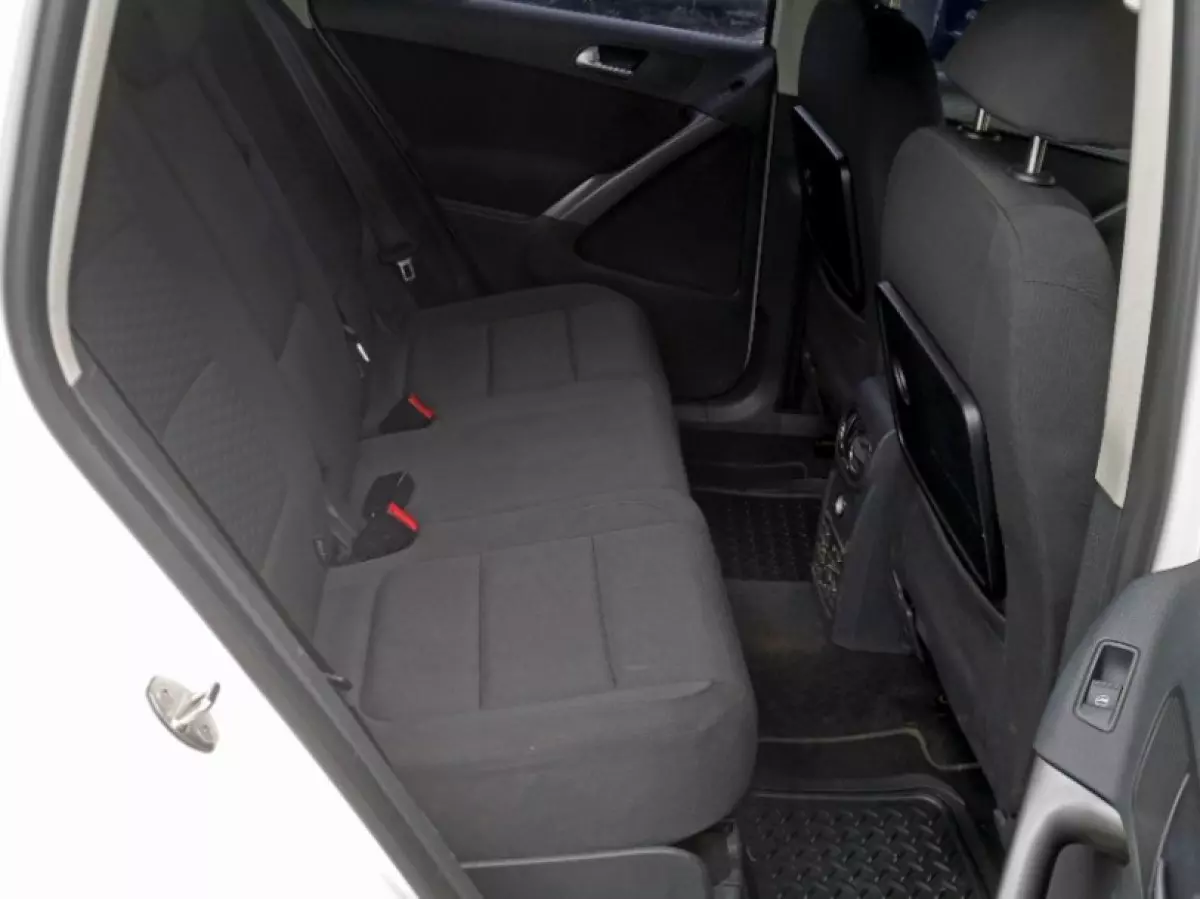 interiorBack