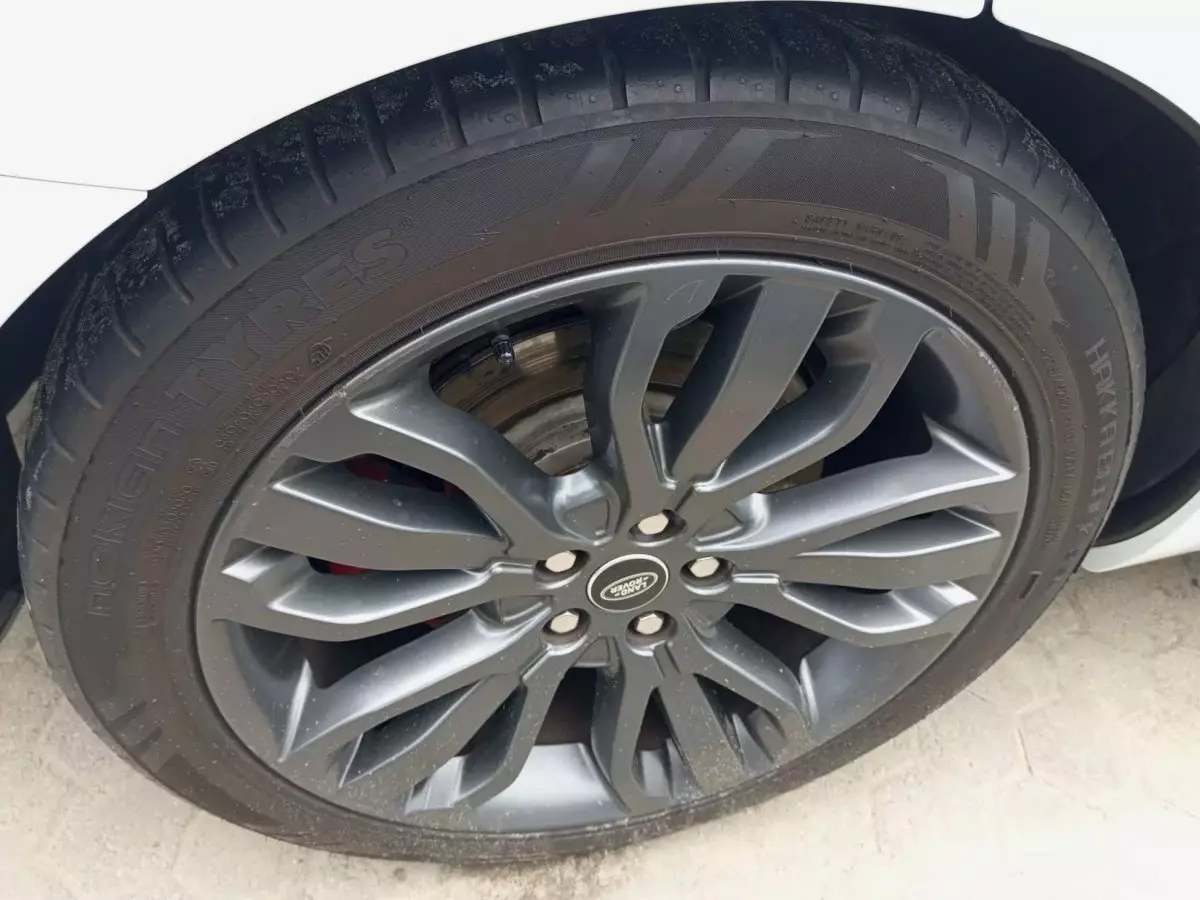 tyre1
