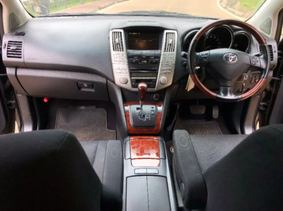 interiorFront