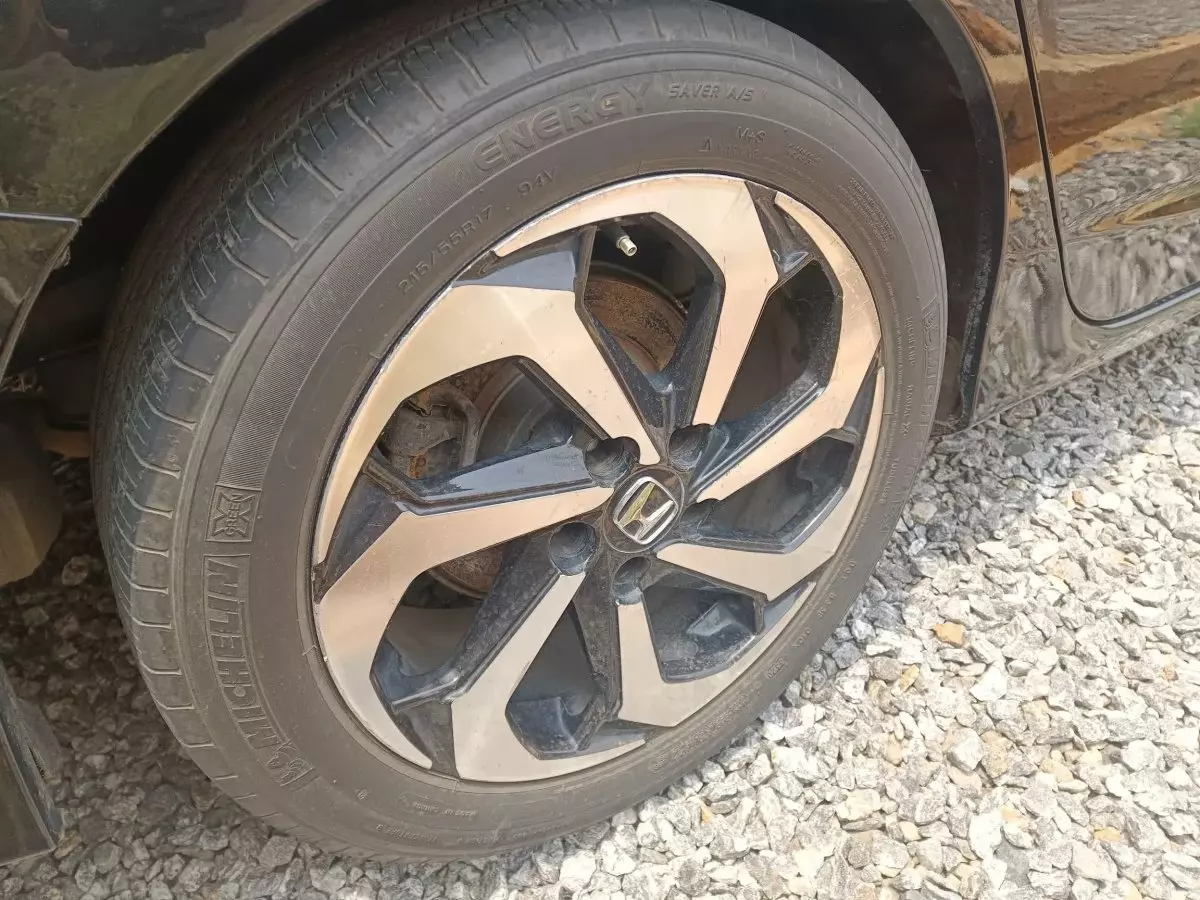 tyre2