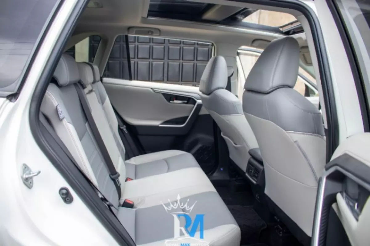 interiorBack