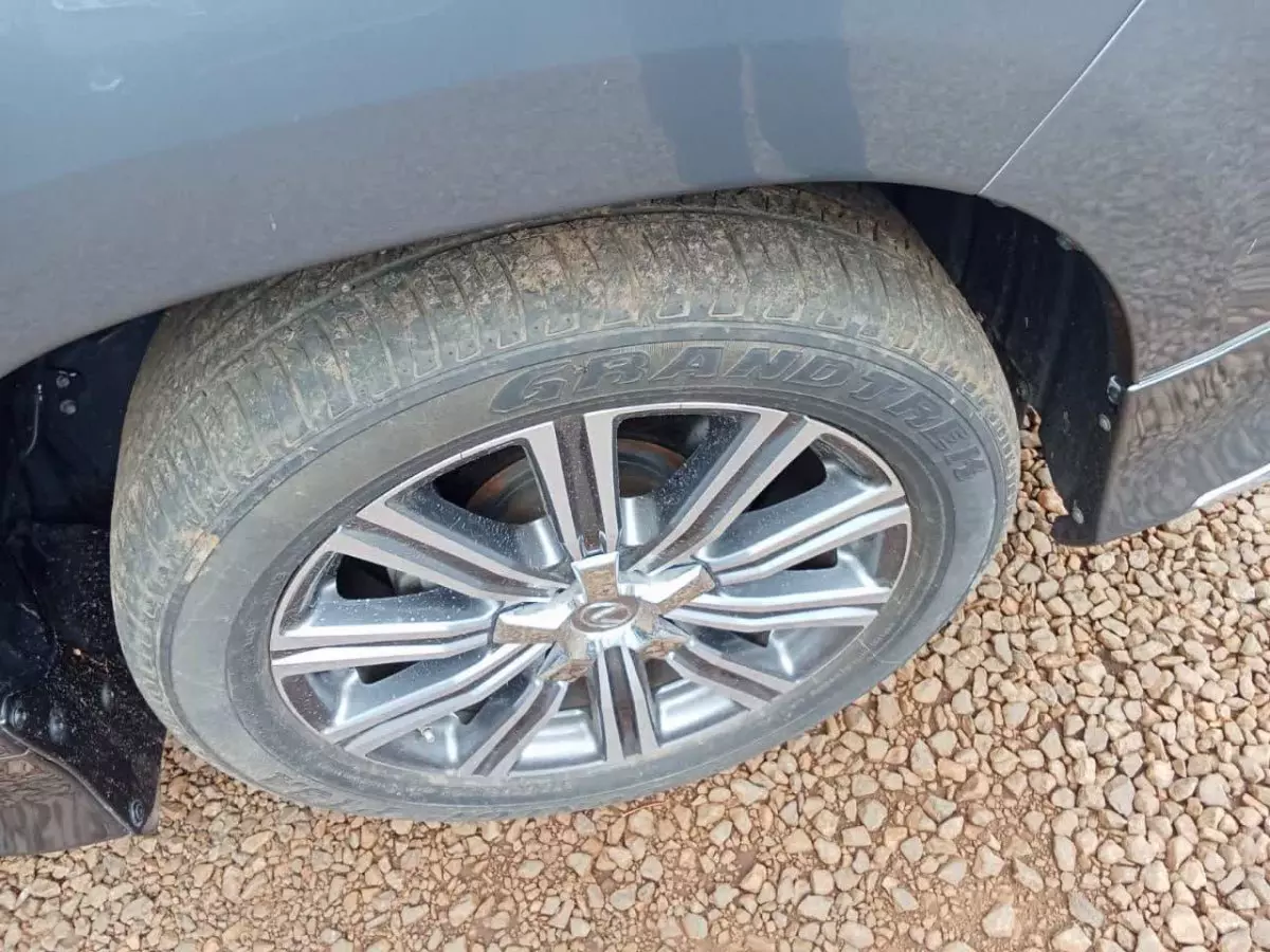 tyre3