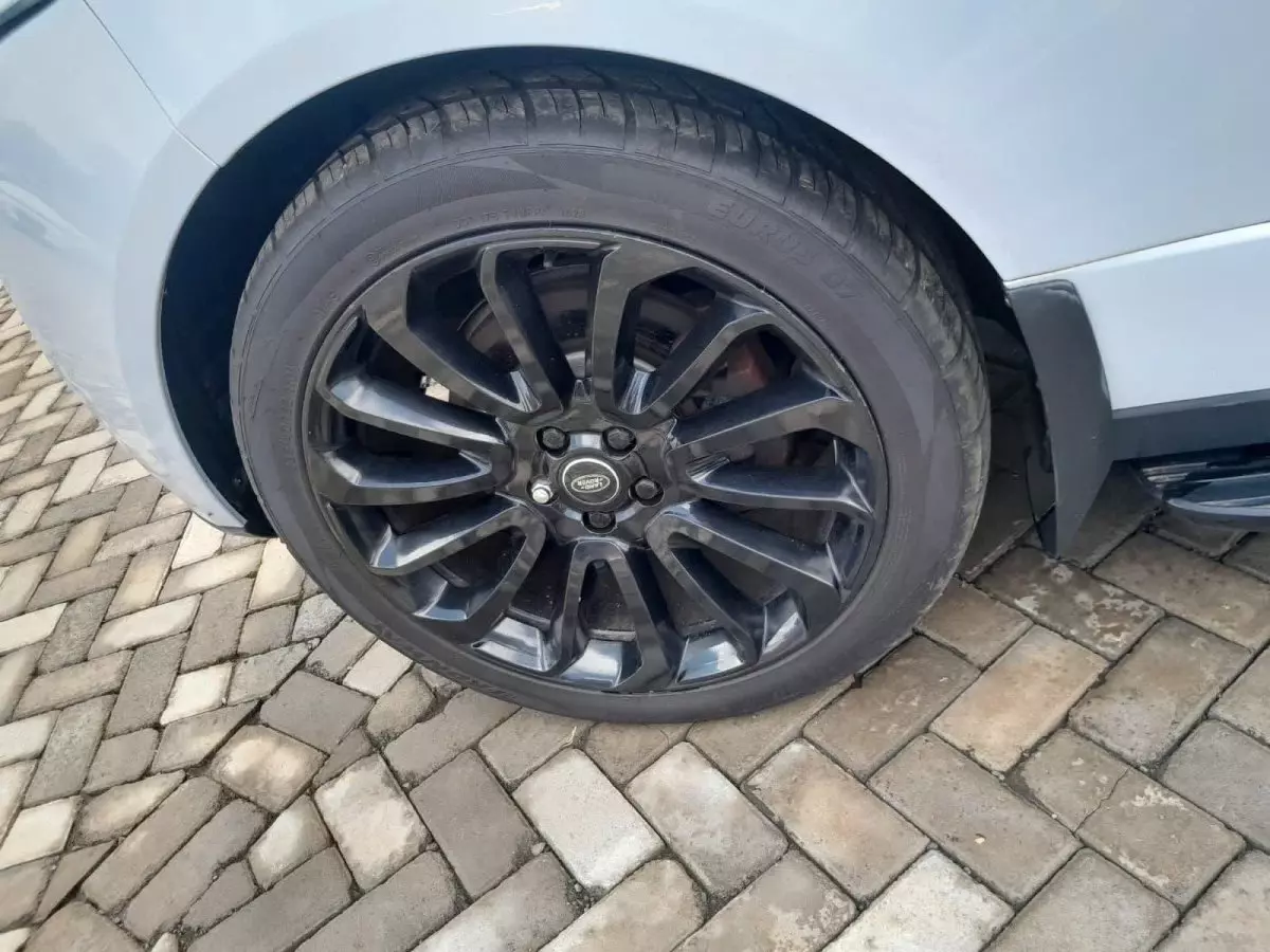 tyre0