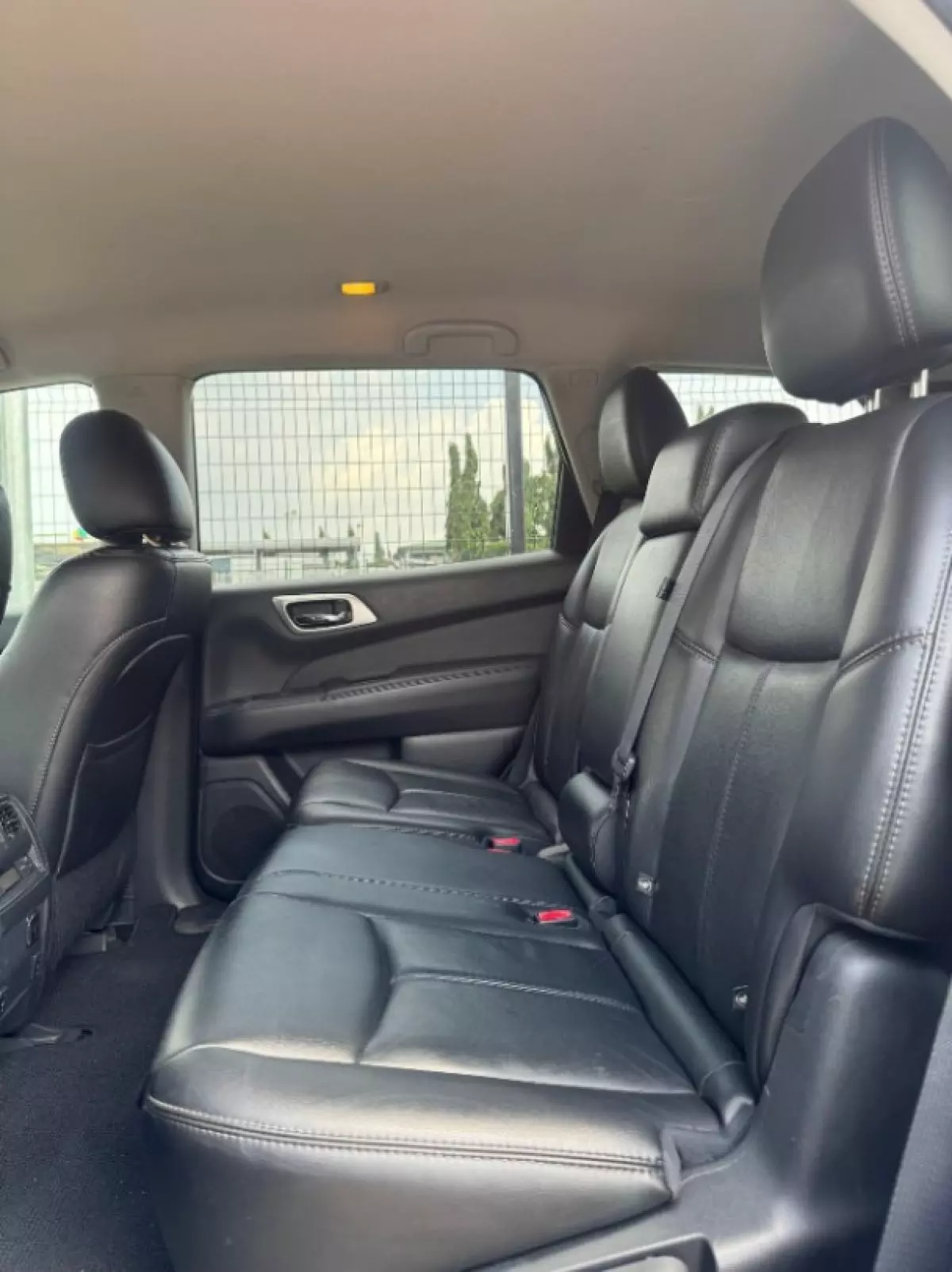 interiorBack