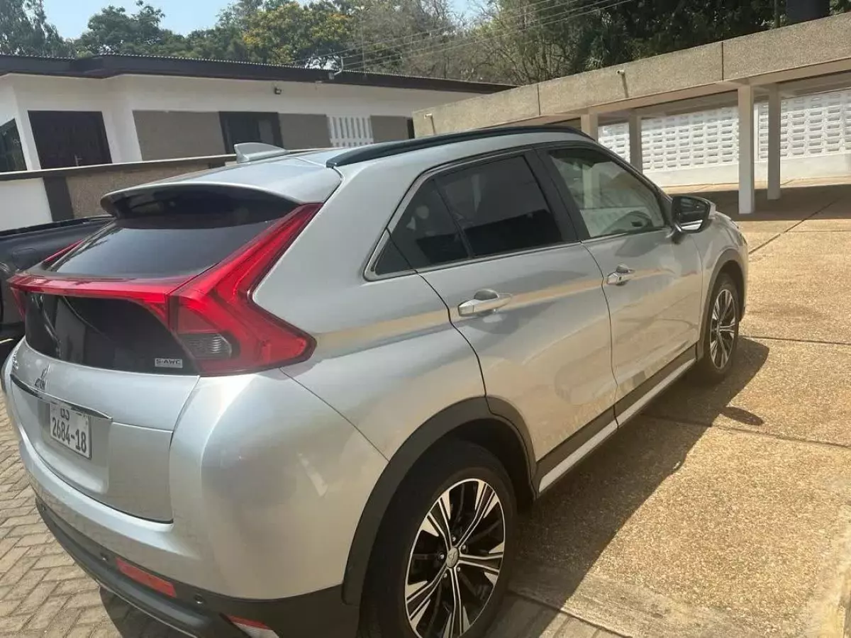 car Right Back