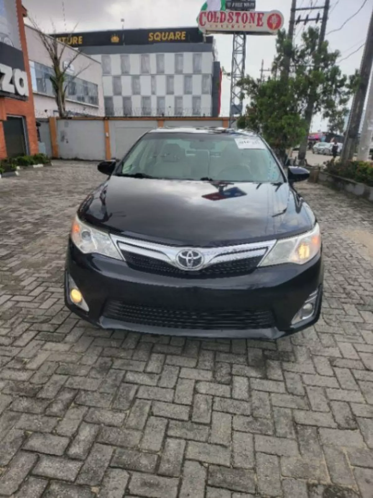 Toyota Camry - 2012