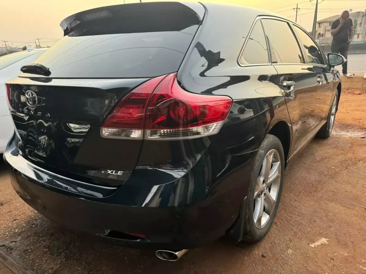 car Right Back