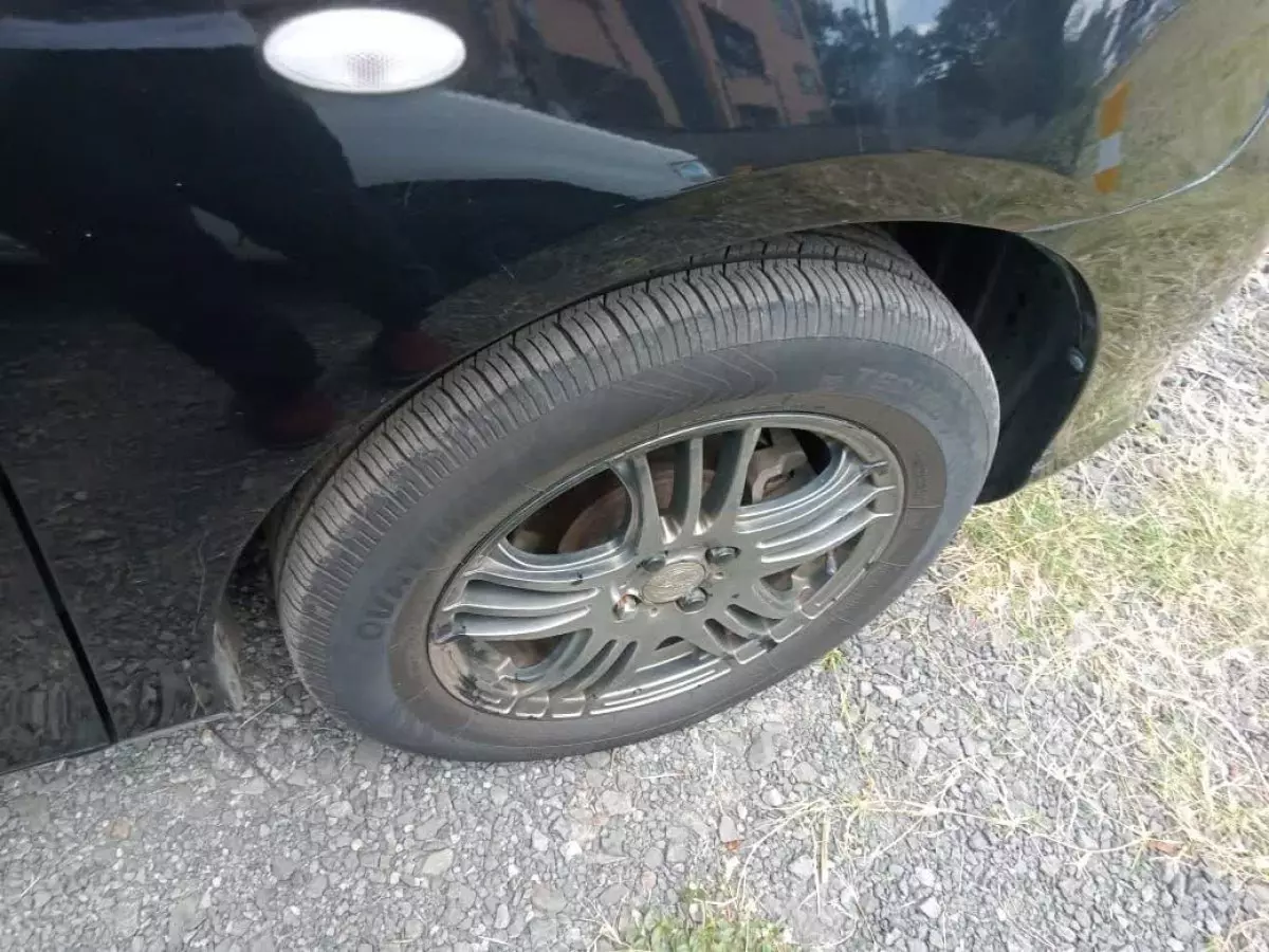 tyre1