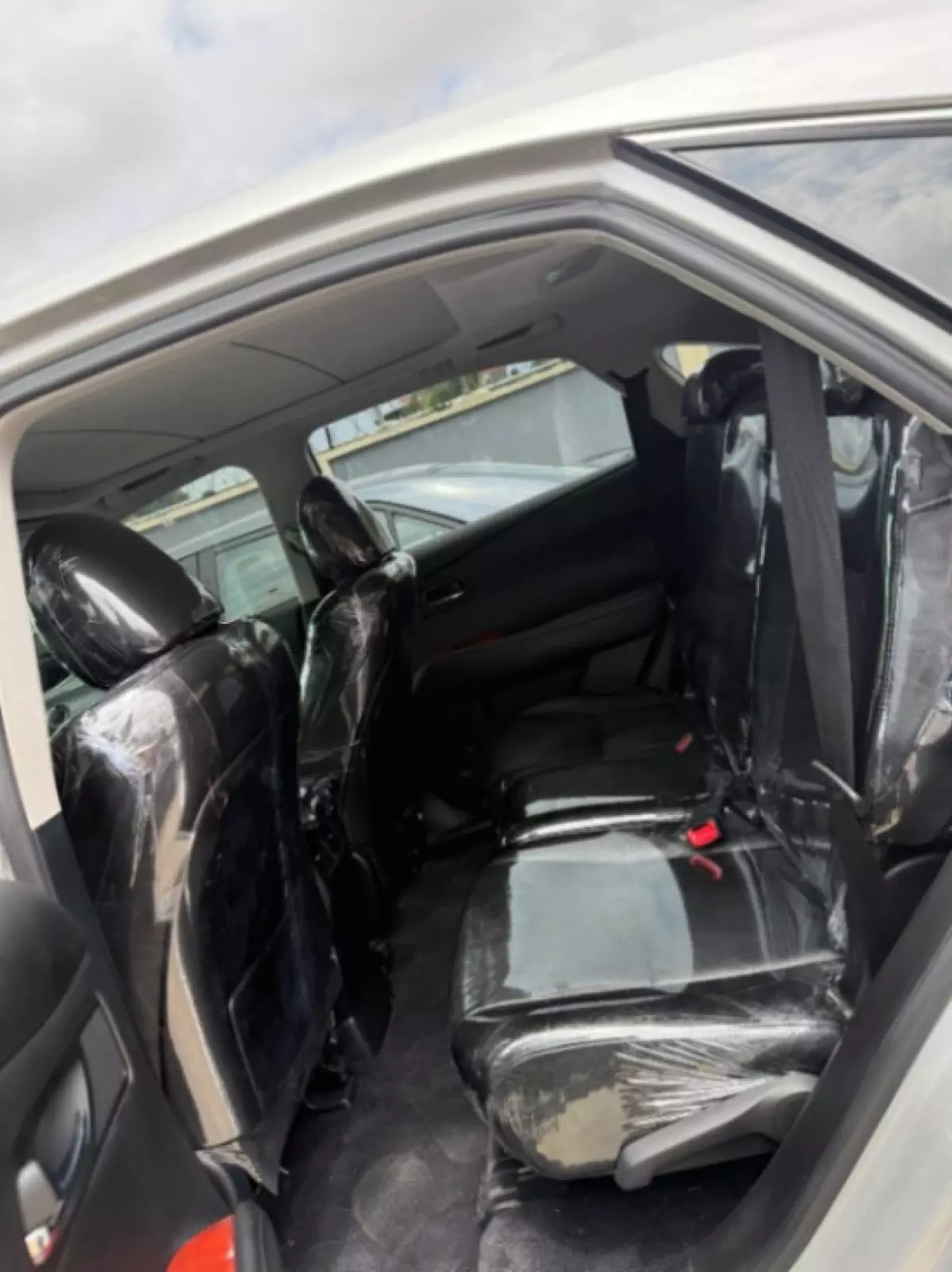 interiorBack