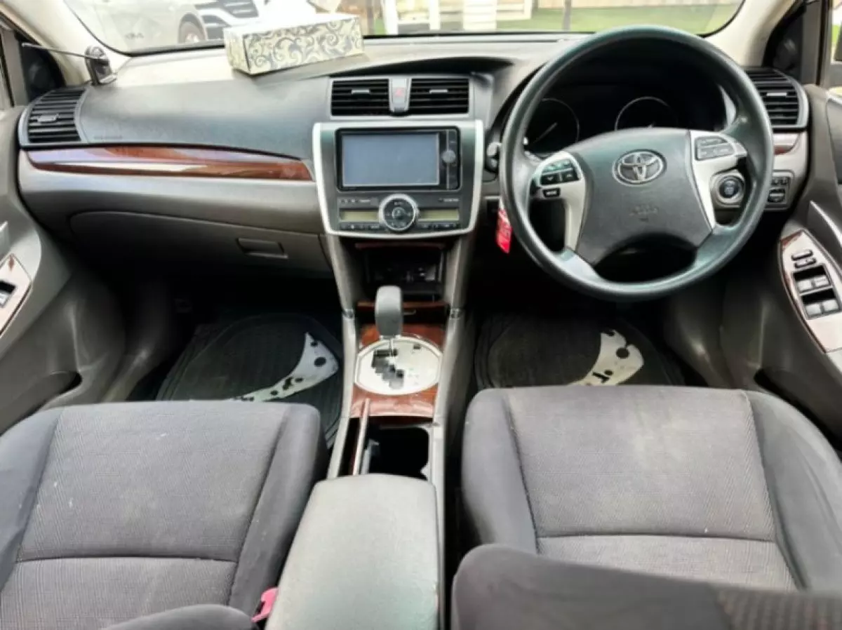 interiorFront