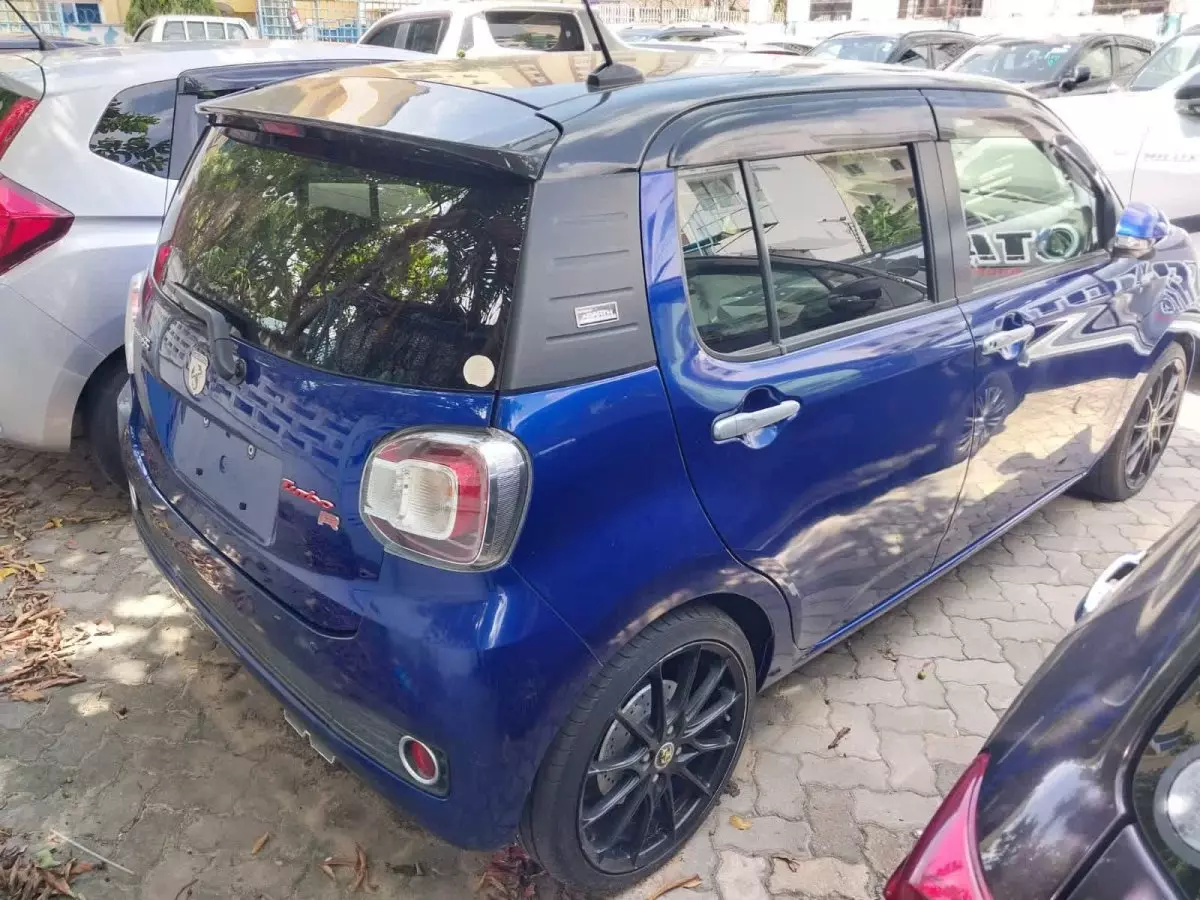 car Right Back