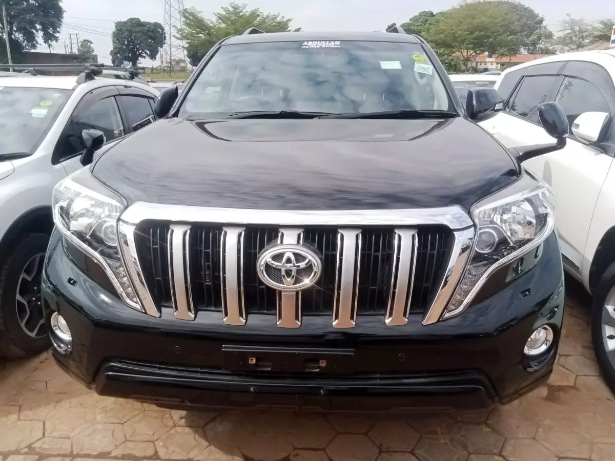 Toyota Landcruiser Prado   - 2016