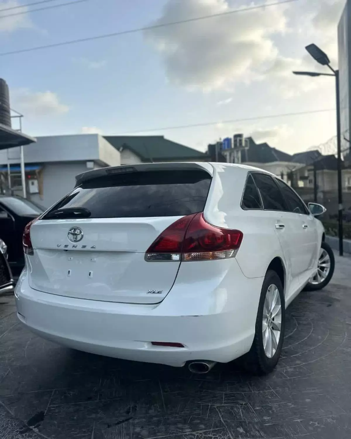car Right Back