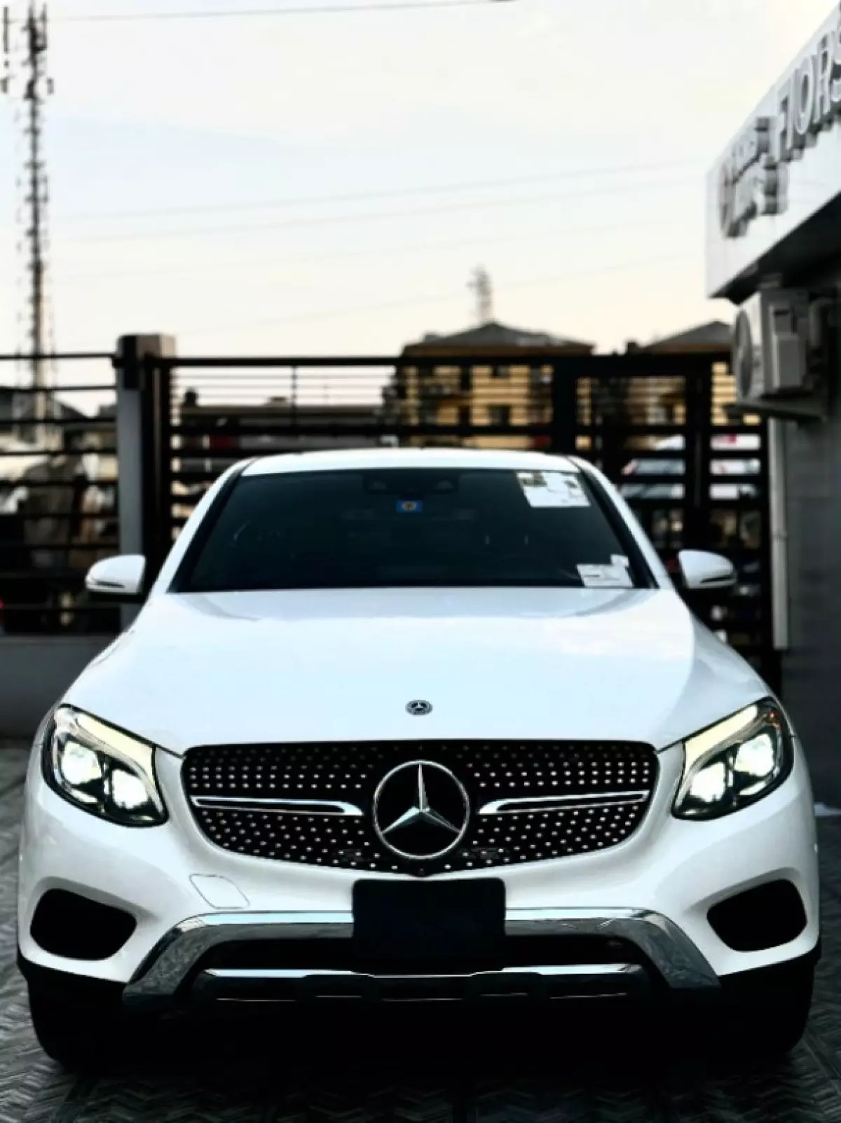 Mercedes-Benz GLC 300 - 2018