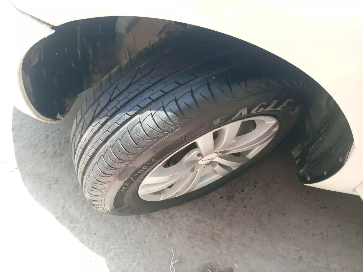 tyre2