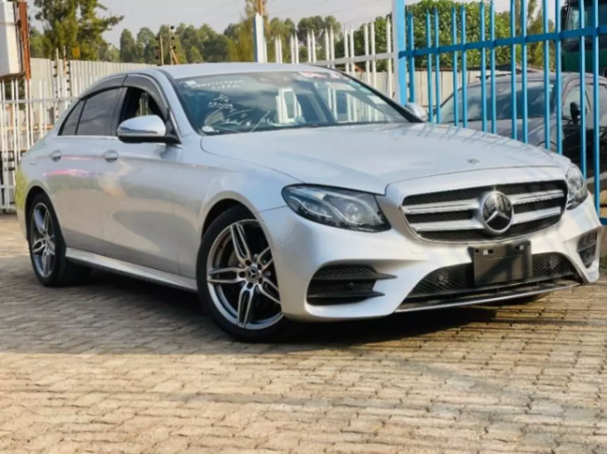 Mercedes-Benz E 200 - 2018