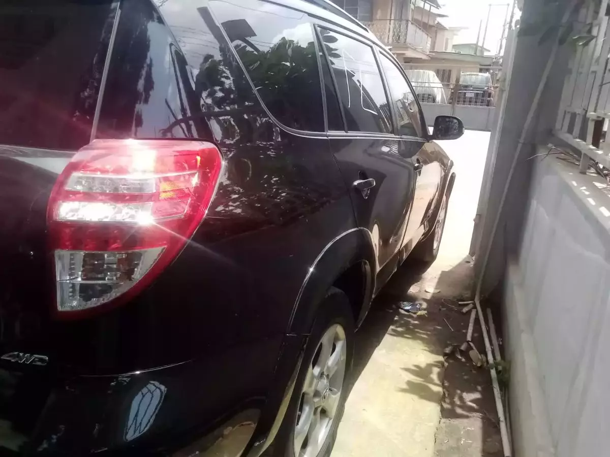 Car Left